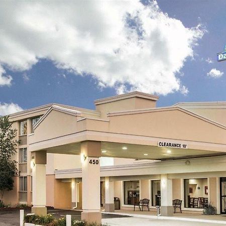 Days Inn Чикопи Экстерьер фото